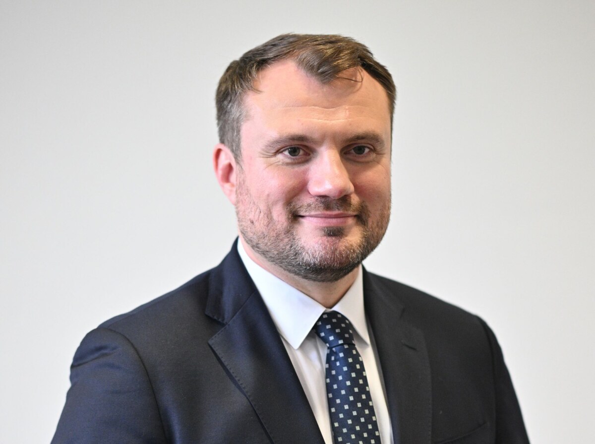 Brandenburgs Wirtschaftsminister Keller Brandenburgs Wirtschaftsminister Daniel Keller (SPD) wirbt mit einer neuen Kampagne für Zuzüge aus Westdeutschland. (Archivbild)
