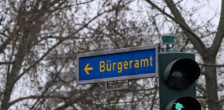 Ob Perso verlängern oder Reisepass beantragen: An sechs Tagen ist das an einigen Berliner Hochschulen möglich. (Symbolbild)