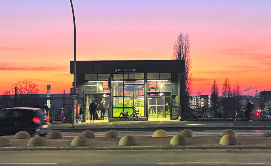 Der S-Bahnhof Beusselstraße im Abendrot. Bild: Jackie Penning Der S-Bahnhof Beusselstraße im Abendrot. Bild: Jackie Penning