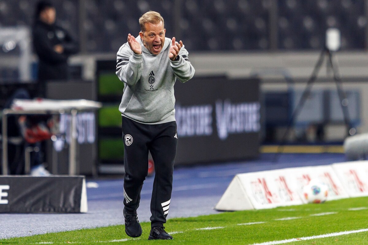 Hertha BSC - Fortuna Düsseldorf Unzufrieden mit der Chancenauswertung: Fortuna-Coach Markung Anfang.