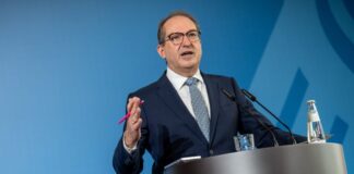 Nach den Plänen des Innenministers soll es jetzt schnell gehen. 