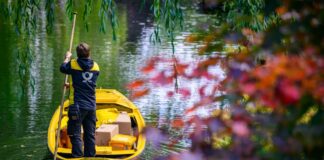Der Postkahn im Spreewald geht in die Winterpause.