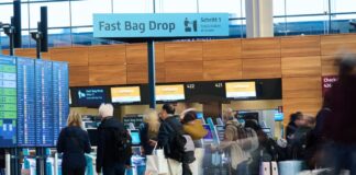 Der Hauptstadtflughafen BER erwartet am Feiertagswochenende besonders viele Reisende. (Archivbild) 