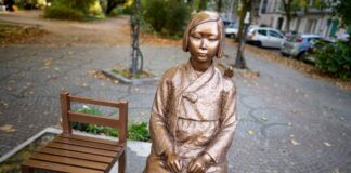 Die «Trostfrauen»-Statue in Berlin-Moabit erinnert an koreanische Opfer des Zweiten Weltkriegs. (Archiv)  