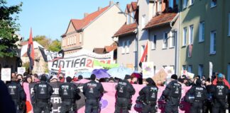 Bereits in der Vergangenheit gab es Protest gegen einen Parteitag der Berliner AfD im brandenburgischen Jüterbog. (Archivbild) 