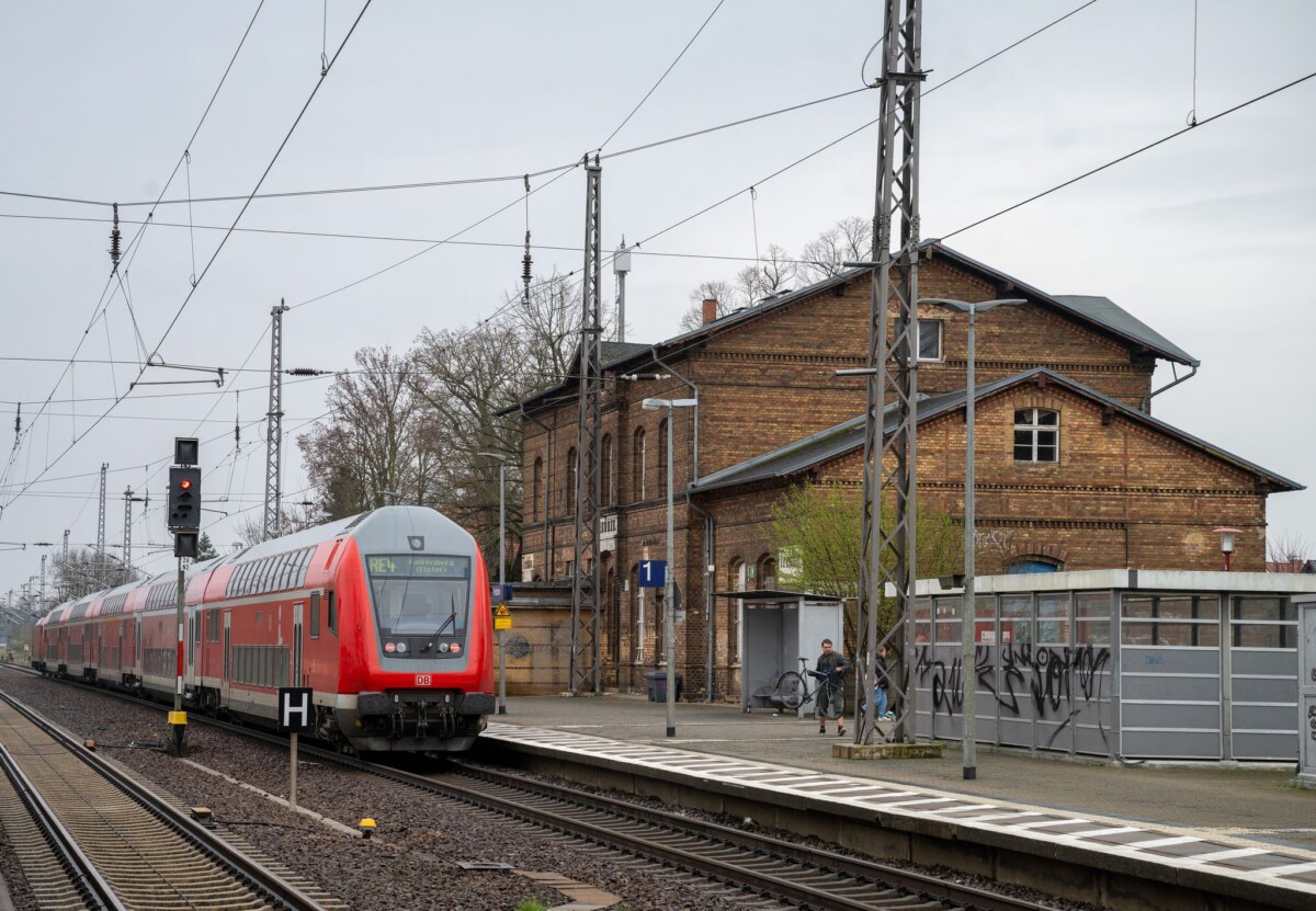 Bahnhof Trebbin Der RE4 fällt zwischen Falkenberg und Oehna nach einer Zugentgleisung aus. (Symbolbild)