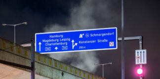 Erneut bereitet eine A100-Brücke in Berlin Probleme. 