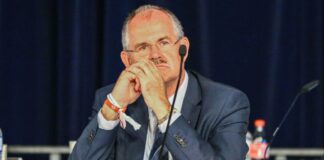 BFV-Präsident Schultz erklärt knappes Votum für die 88 BFV-Präsident Bernd Schultz musste bei einem Antrag des BFV eine Niederlage hinnehmen.