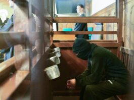 Der 19-Jährige ist unter anderem wegen versuchten Mordes angeklagt. (Archivbild) 