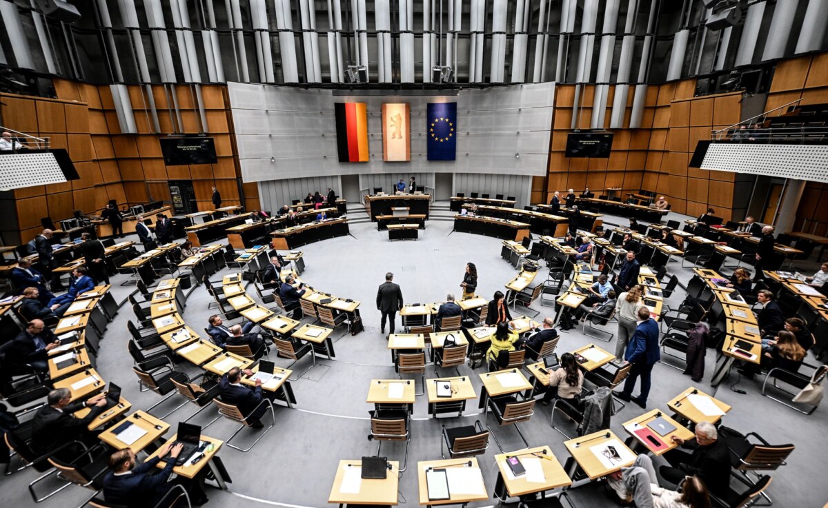 Plenarsitzung Berliner Abgeordnetenhaus Im Berliner Landesparlament dreht sich die Debatte bei der nächsten Sitzung nicht zuletzt ums Geld. (Archivbild)