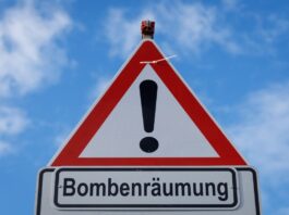 Brandenburger Spezialisten sollen sich um die 250-Kilogramm-Bombe kümmern. (Symbolbild)
