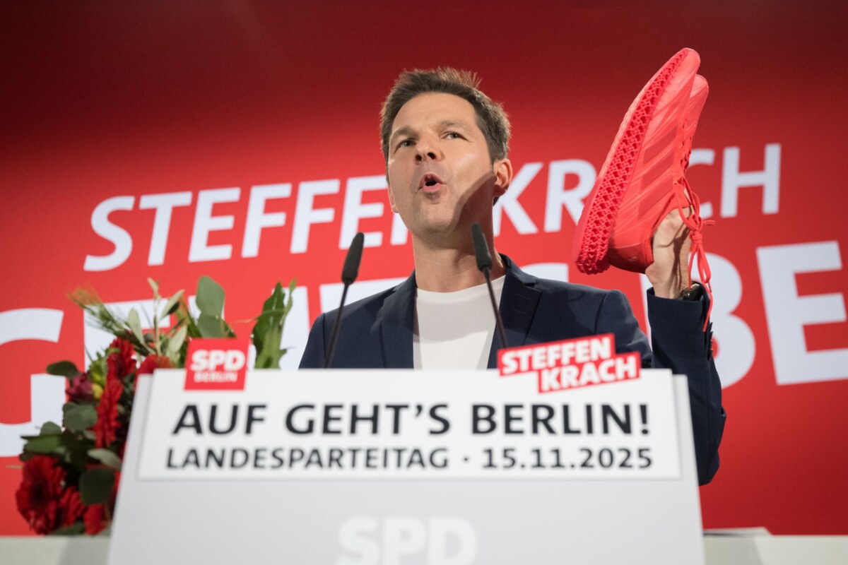 Steffen Krach SPD-Spitzenkandidat Steffen Krach stellt sich auf einen langen Lauf ins Rote Rathaus ein.