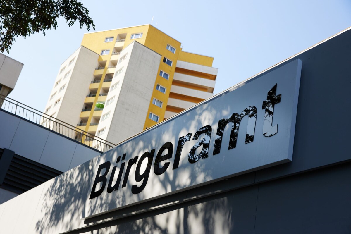 Bürgeramt in Spandau Bürgerämter in Berlin sollen bestimmte Dienstleistungen auch ohne Termin anbieten. (Archivbild)