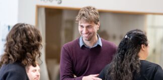 Gelbhaar scheitert bei Nominierung für Abgeordnetenhaus Der Grüne Stefan Gelbhaar hatte sein Bundestagsmandat verloren und wollte nun für das Berliner Abgeordnetenhaus kandidieren.