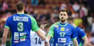 Der Slowene Nejc Cehte (r) kennt die Bundesliga. (Archivfoto)