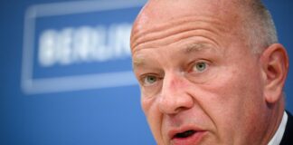 Berlins Regierender Bürgermeister Kai Wegner (CDU) lobte die länderübergreifende Zusammenarbeit. (Archivbild)