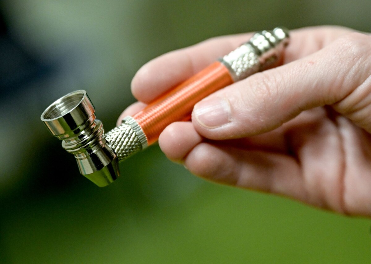 Drogenkonsumraum Meistens wird Crack in einer Pfeife geraucht, in seltenen Fällen wird es gespritzt.