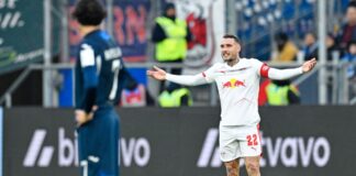 RB-Kapitän Raum: Kein Wechsel innerhalb der Bundesliga David Raum (RB Leipzig) gestikuliert beim Hoffenheim-Spiel. Für seine Zukunft hat er klare Vorstellungen.