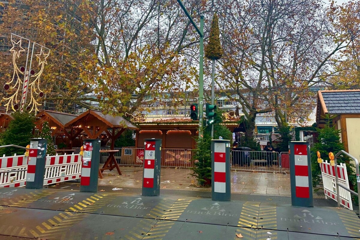 Weihnachtsmarkt an Gedächtniskirche Die Sicherheitsmaßnahmen am Weihnachtsmarkt an der Gedächtniskirche wurden aktualisiert.