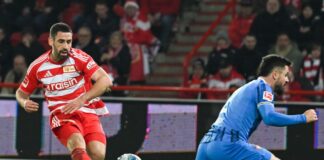 Rani Khedira (l) avancierte erneut zum Matchwinner für Union Berlin.