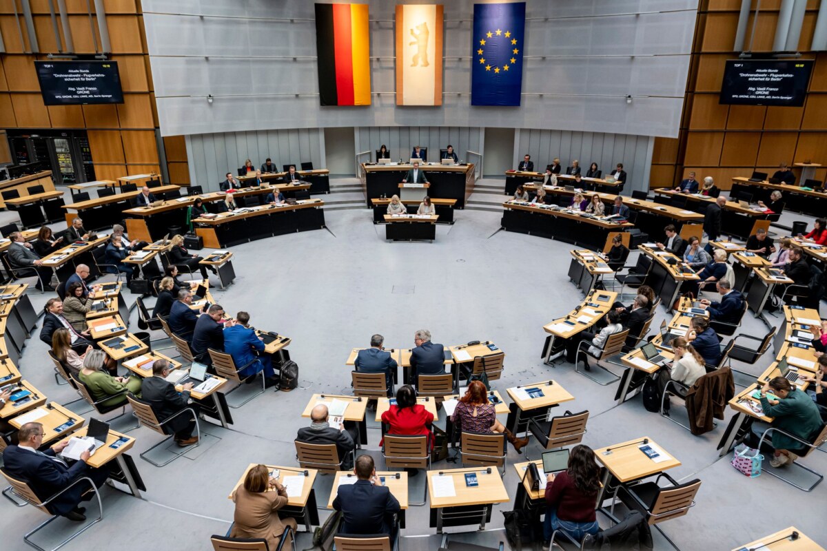 Plenarsitzung Berliner Abgeordnetenhaus Das Berliner Abgeordnetenhaus beriet über den Gesetzentwurf des Bündnisses «Berlin autofrei».