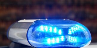 Jugendlicher verletzt Vater mit Messer – Festnahme Der 17-Jährige wurde festgenommen. (Symbolbild)