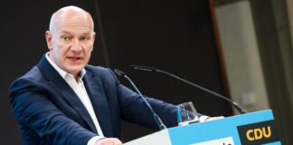 Wegner offiziell als Kandidat für Berlin-Wahl aufgestellt Kai Wegner lebt im Berliner Bezirk Spandau und kandidiert dort nicht zum ersten Mal für das Abgeordnetenhaus. (Archivbild)