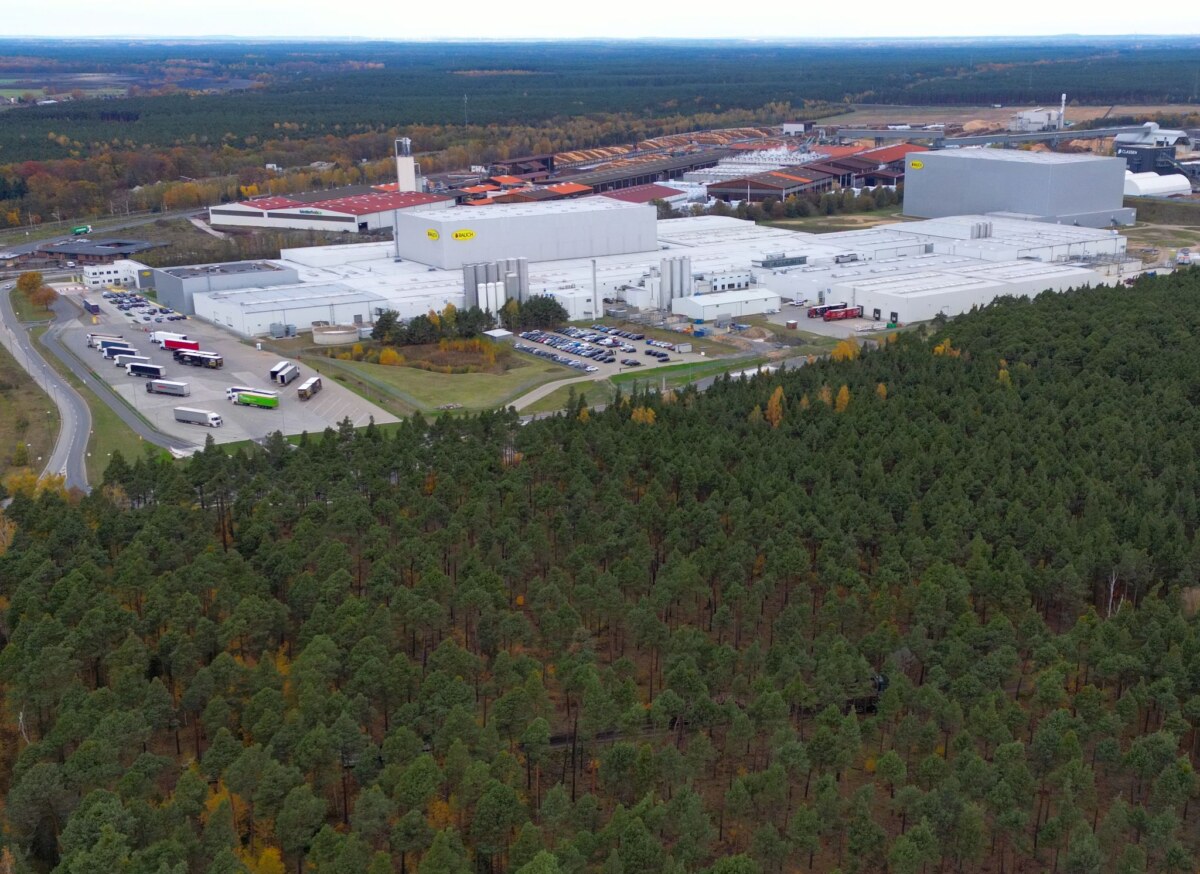 Red Bull plant Dosen-Werk und entfacht neuen Wasser-Streit Die Unternehmen Red Bull und Rauch wollen in Baruth/Mark ein Dosen-Werk bauen - die Wasserentnahme sorgt für Diskussionen (Archivbild).