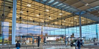 Schönefeld ist weiter Brandenburgs finanzstärkste Gemeinde Schönefeld ist die reichste Gemeinde in Brandenburg - dort ist der Flughafen BER angesiedelt. (Archivbild)