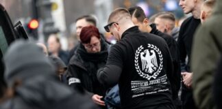 Rund 300 Polizisten für rechtsextreme Demo im Einsatz 100 Menschen sind für die Demonstration angemeldet.