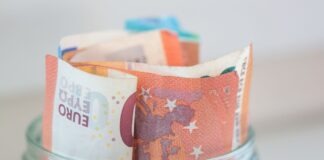 Weniger Spenden in Berlin und Brandenburg In den ersten neun Monaten spendeten Menschen in Berlin und Brandenburg pro Spende 37 Euro. (Symbolbild)