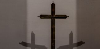 Erzbistum: Kein Platz für Rassismus und Antisemitismus Das Erzbistum Berlin verlangt von Kandidatinnen und Kandidaten für Pfarrei- und Gemeinderäte künftig eine spezielle Erklärung. (Symbolbild)