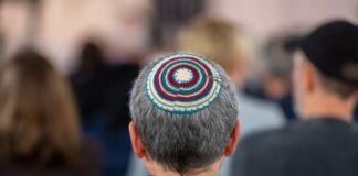 CDU: Verfassungsschutz soll Linke ins Visier nehmen Wer in Berlin Kippa trägt, ist bisweilen nicht sicher vor Anfeindungen. (Symbolbild)