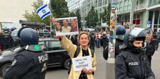 Paul-Spiegel-Preis wird an Karoline Preisler verliehen Karoline Preisler stellte sich auf Demonstrationen gegen Antisemitismus und forderte die Freilassung der Hamas-Geiseln im Gazastreifen. (Archivbild)
