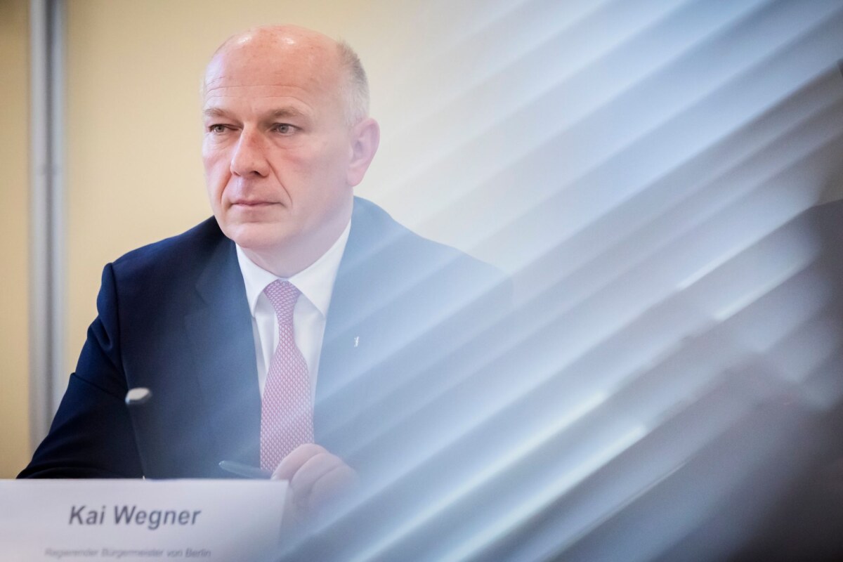 Gemeinsame Kabinettssitzung von Berlin und Brandenburg Berlins Regierender Bürgermeister Kai Wegner (CDU) fordert eine Randbebauung des Tempelhofer Felds.