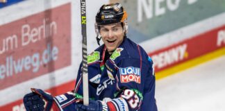Eisbären Berlin gewinnen mit 4:2 gegen Frankfurt Leonhard Pföderl erzielte beim Sieg der Eisbären Berlin gegen Frankfurt zwei Tore.