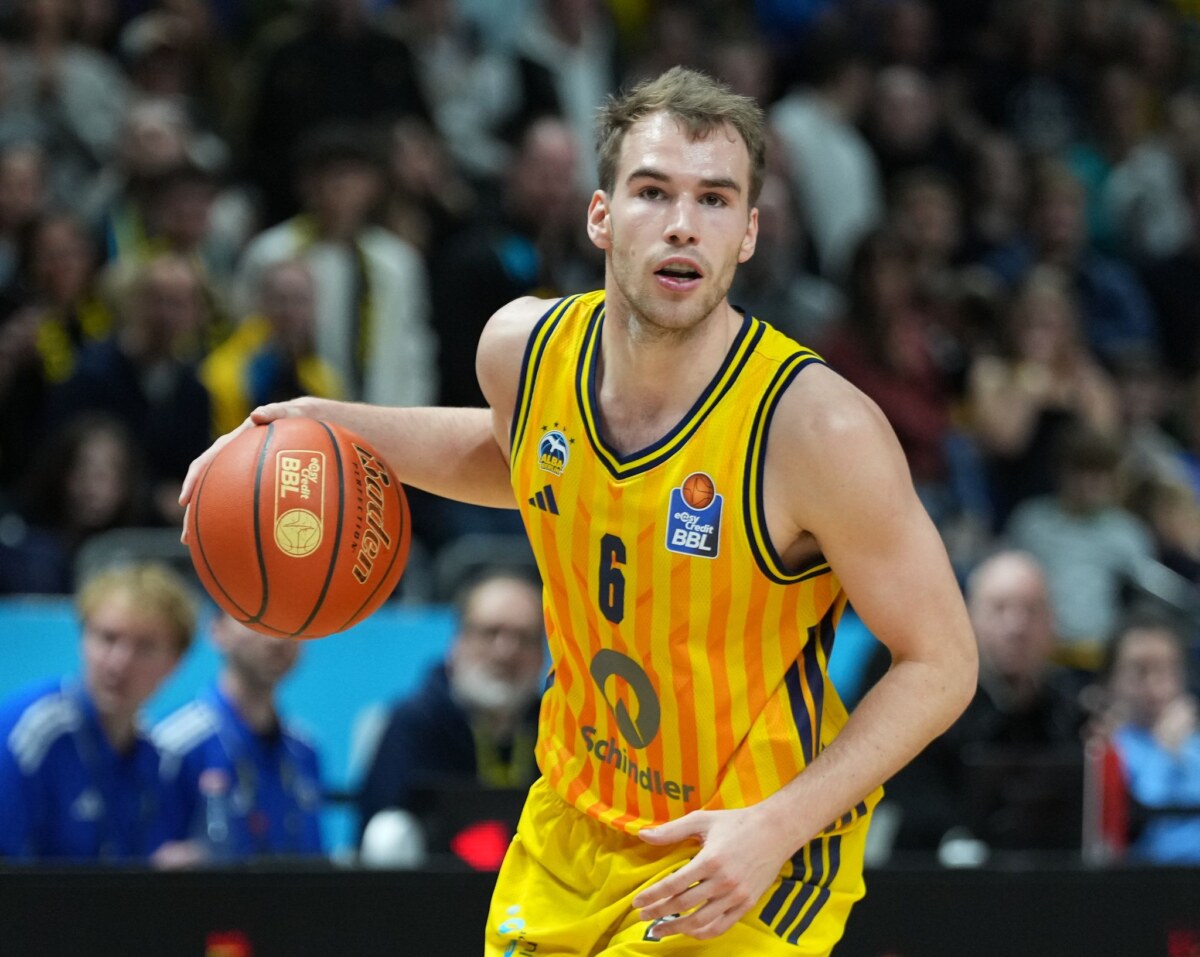 Malte Delow Malte Delow und die Bundesliga-Basketballer von Alba Berlin siegten nach einem starken Schlussviertel in Chemnitz.