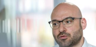 Innenminister René Wilke ist nun Parteimitglied der SPD. (Archivbild)