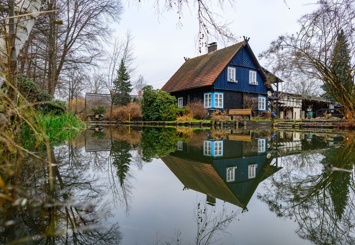 Winterruhe im Spreewald Der DWD erwartet Regen zum Wochenstart in Berlin und Brandenburg. (Archivbild)