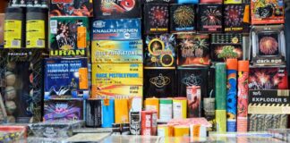 142.000 illegale Böller und Feuerwerkskörper beschlagnahmt Die Berliner Polizei hat mehr 140.000 illegale Feuerwerkskörper beschlagnahmt. (Archivbild)