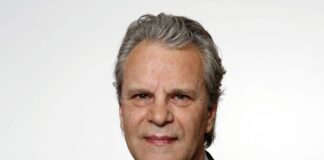 Katja Riemann würdigt Sattmann: «Du fehlst uns schon jetzt» Die Schauspielerin Katja Riemann würdigte ihren verstorbenen Ex-Partner und Kollegen Peter Sattmann.