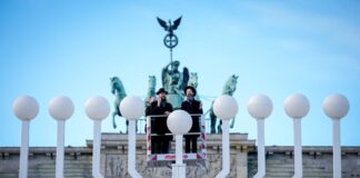 Chanukka-Feier: Vorkehrungen rund um das Brandenburger Tor Die Verfügung gilt für mehrere Stunden. (Archivbild)