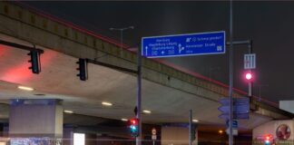 A100-Brücke wird saniert – Abriss bleibt Autofahrern erspart Die A100-Brücke über die Mecklenburgische Straße soll bei eingschränktem Verkehr saniert werden. (Archivbild)