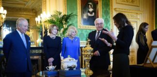 Bundespräsident Steinmeier besucht mit seiner Frau das Vereinigte Königreich.