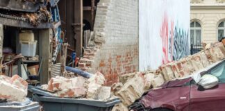 Mauer bei Gaststätte in Cottbus teilweise eingestürzt Die genaue Ursache des Einsturzes ist noch unklar.