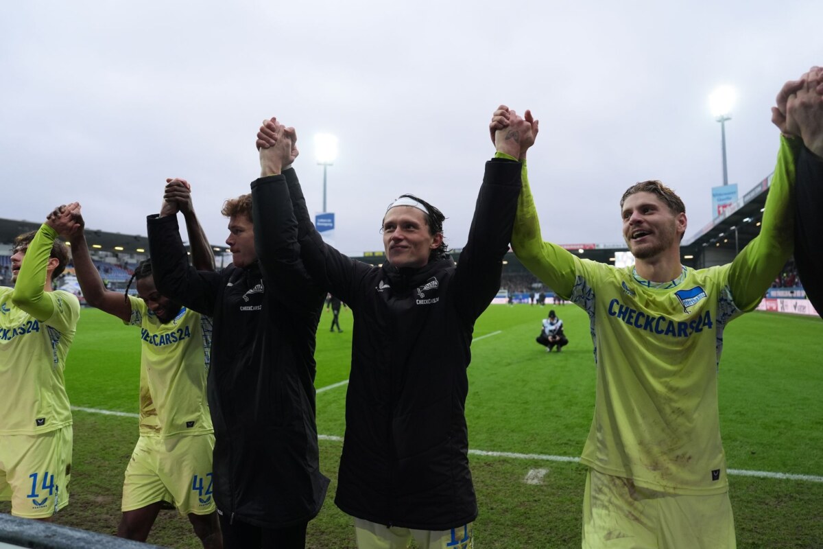 Hertha BSC Die Berliner um ihren Kapitän Reese (2.v.r.) wollen auch im Pokal feiern.