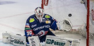 Da war mehr drin für die Eisbären Berlin Torhüter Jake Hildebrand blieb beim Sieg der Eisbären Berlin ohne Gegentreffer.