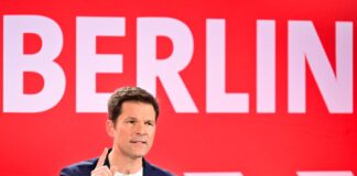 Böllerverbot an Silvester? SPD-Kandidat fordert Entscheidung Berlins SPD-Spitzenkandidat Steffen Krach fordert eine schnelle Klärung zum Thema Böllerverbot in den Ländern. (Archivbild)