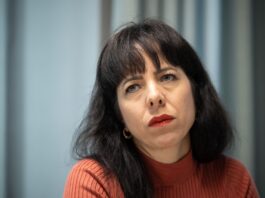 «Wir brauchen eine umarmende Politik, die die Schmerzen und Probleme aller Berlinerinnen und Berliner sieht, seien sie jüdisch oder palästinensisch», sagt Elif Eralp.