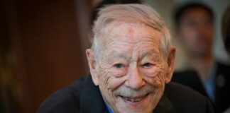 Michael Blumenthal: «Amerikaner und Berliner» Michael Blumenthal wurde für seine Verdienste in Berlin geehrt.